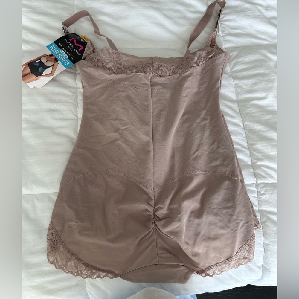 Maidenform Women's Tan Shapewear Bodysuit